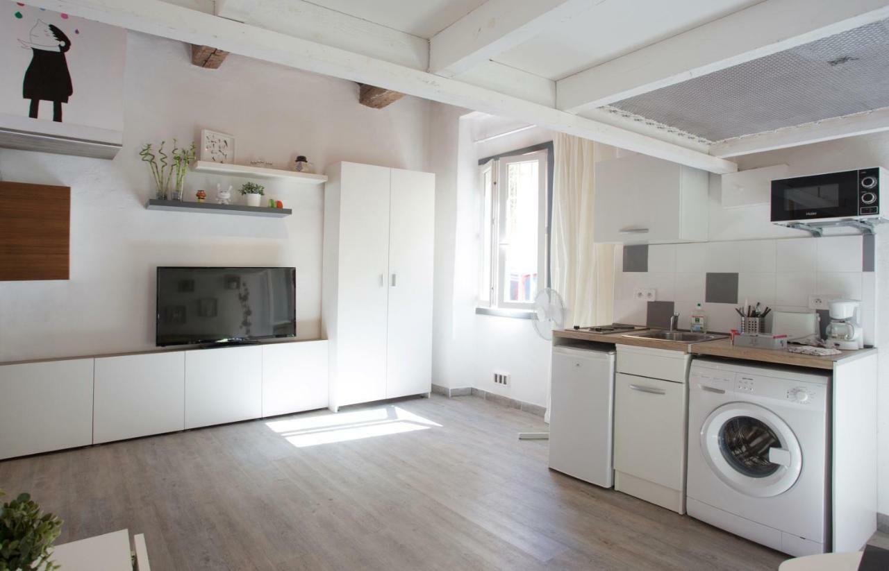 Gregbnb - Filet Suspendu ! - Parking Inclus - Climatise - Wifi -15Min Gare Toulon Ngoại thất bức ảnh